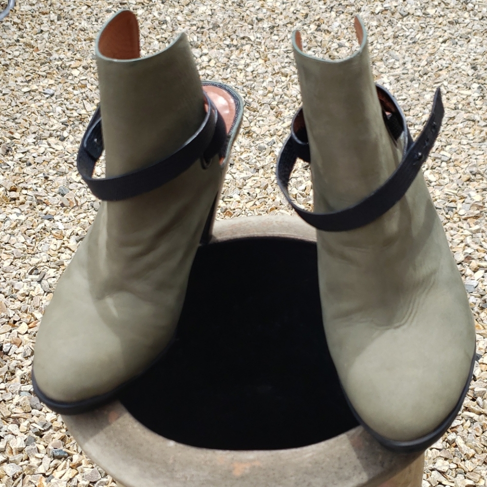 Rebecca Minkoff Ankle Harness Clog Sz 9.5 - Picture 4 of 4